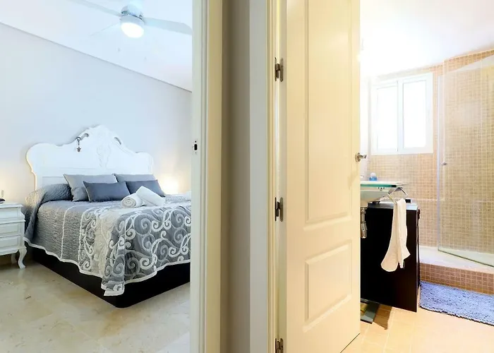 Appartement Duque De Hornachuelos, Parking En Pleno Centro