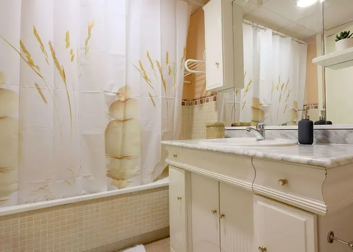 Duque De Hornachuelos, Parking En Pleno Centro * Córdova