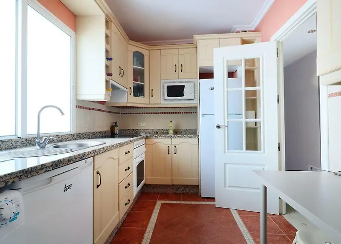 Duque De Hornachuelos, Parking En Pleno Centro